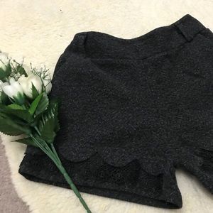 3/$25 Gray Scallop Lace Shorts 29